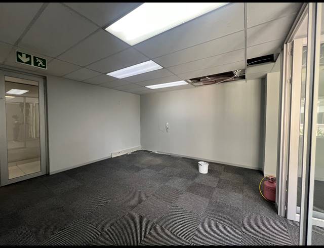 208M² OFFICE TO LET IN ILLOVO